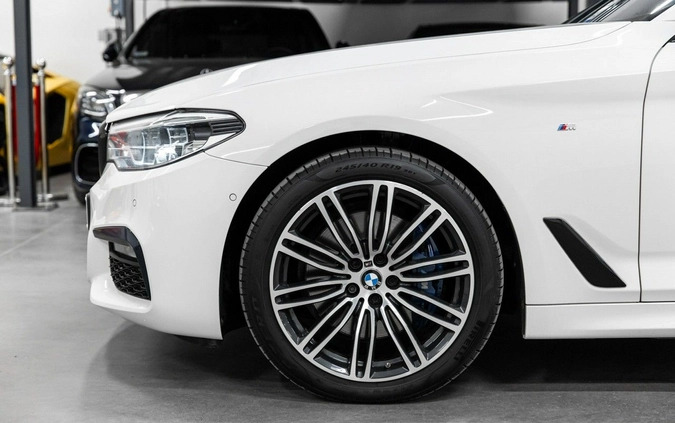 BMW Seria 5 cena 165000 przebieg: 170122, rok produkcji 2019 z Kobyłka małe 781